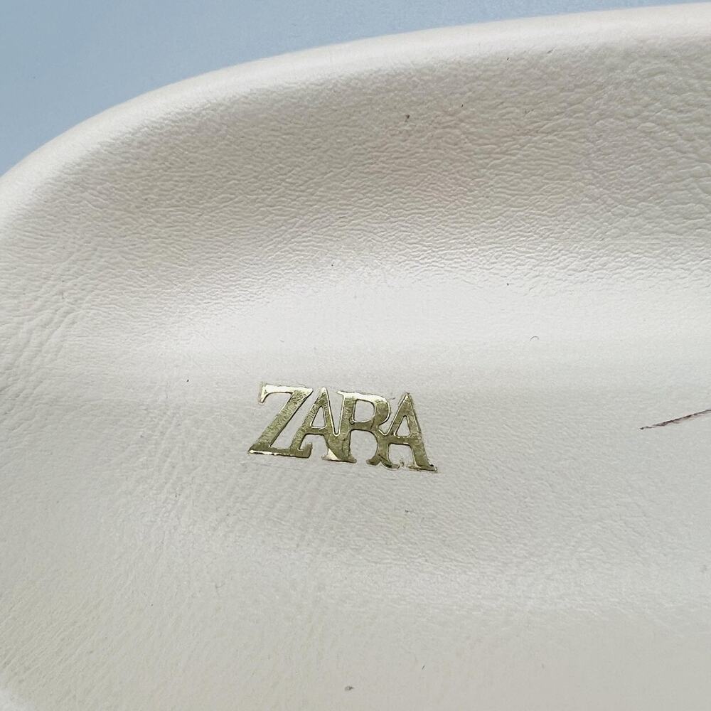 Zara Sandals Womens 8 White Faux Leather Strappy Buckle Slide Flat Shoes Comfort - Picture 10 of 11